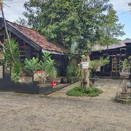 Oyo 91179 Hotel Lagalleria Sumenep Экстерьер фото