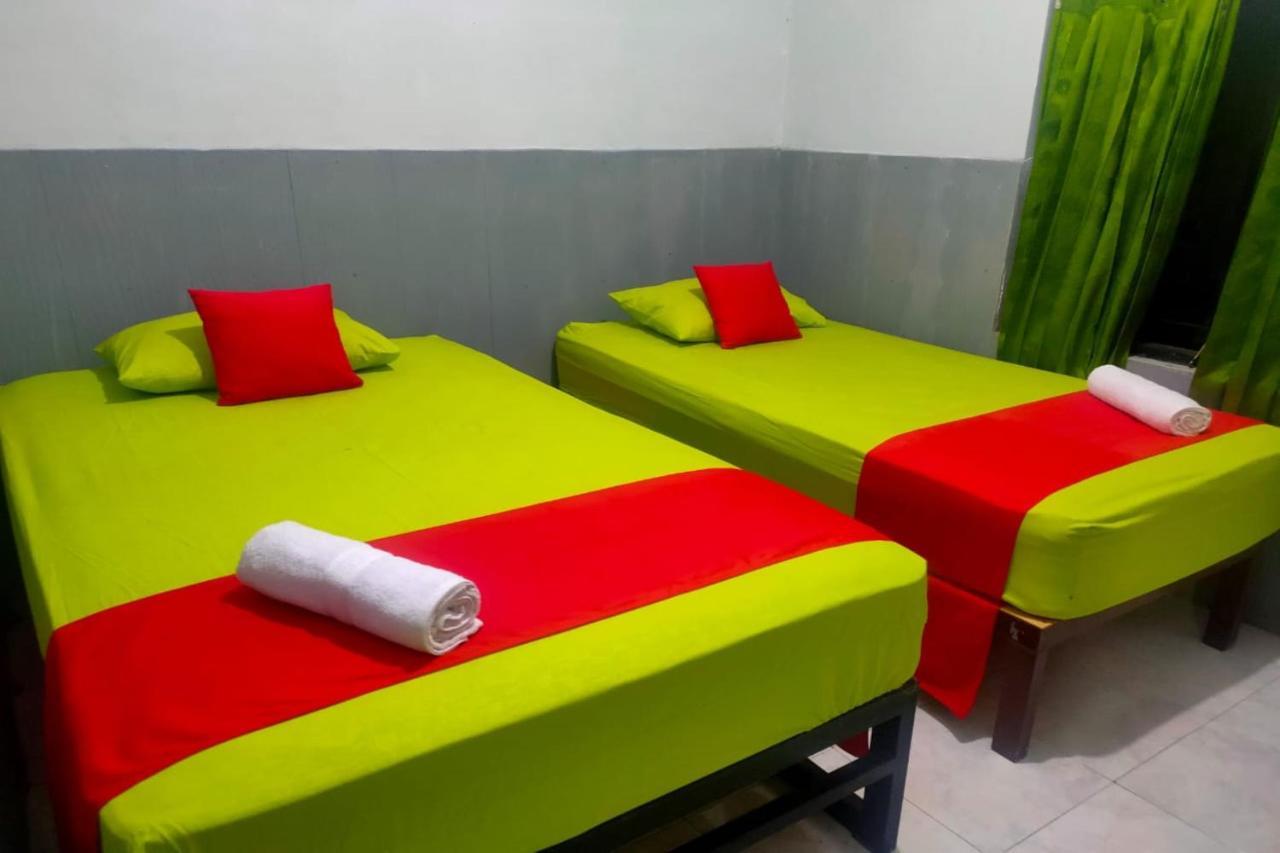 Oyo 91179 Hotel Lagalleria Sumenep Экстерьер фото