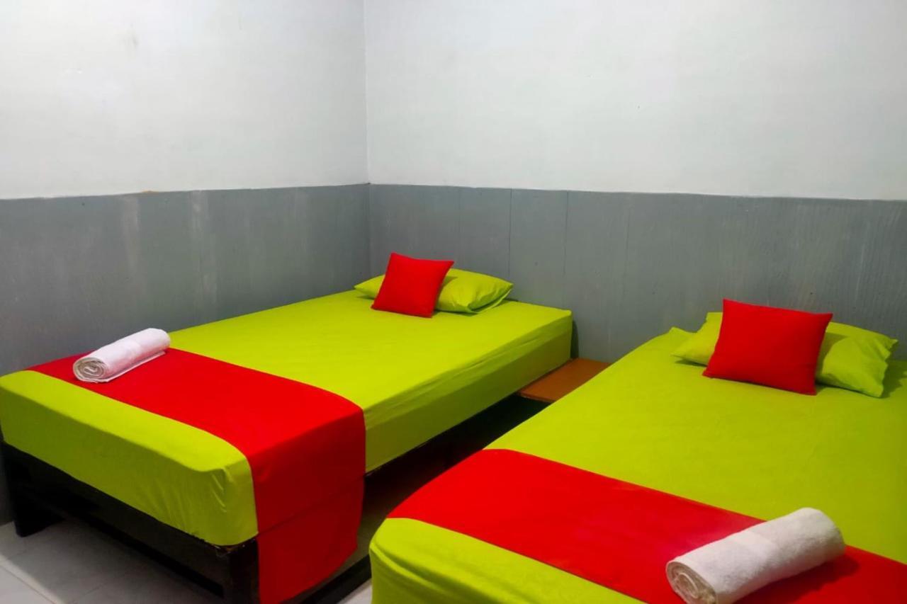 Oyo 91179 Hotel Lagalleria Sumenep Экстерьер фото