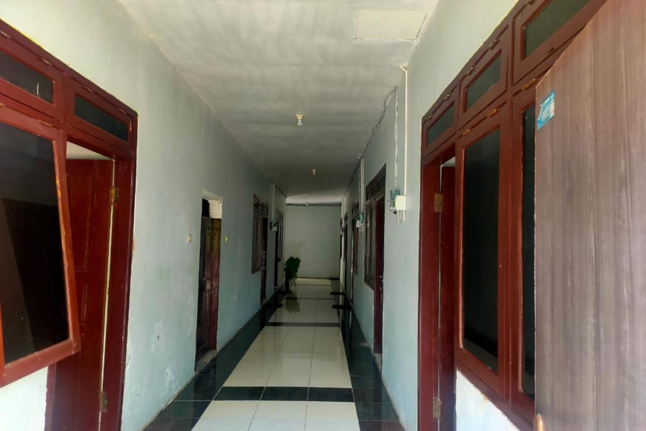 Oyo 91179 Hotel Lagalleria Sumenep Экстерьер фото