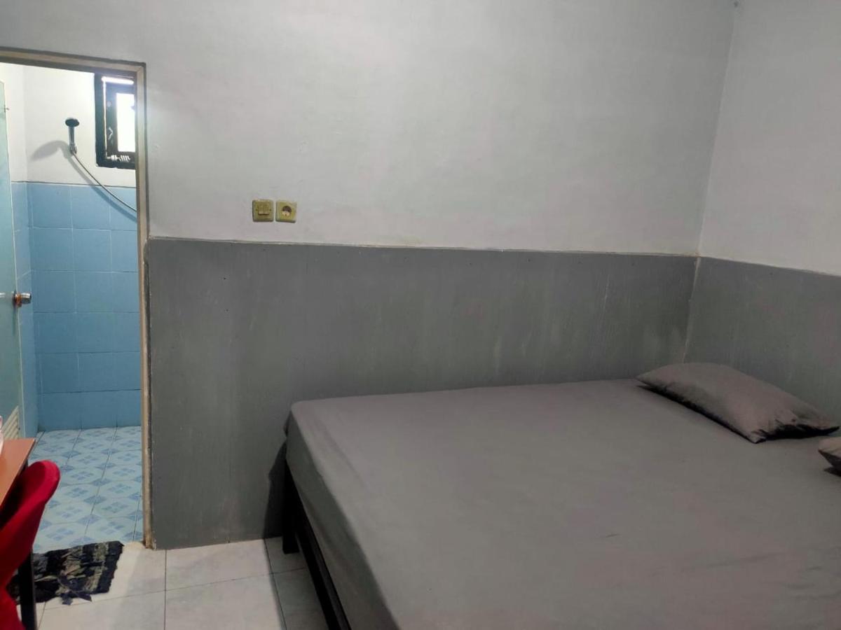 Oyo 91179 Hotel Lagalleria Sumenep Экстерьер фото